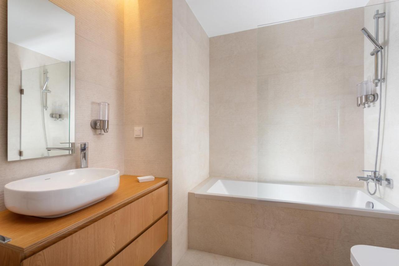 Stupendo- Two Rooms, Patio With Refreshing Pond-Center-Air Conditioning-Free Park Lisboa Exterior foto